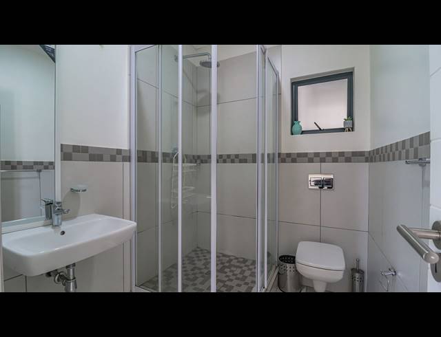 2 BEDROOM APARTMENT TO LET IN UMHLANGA RIDGE